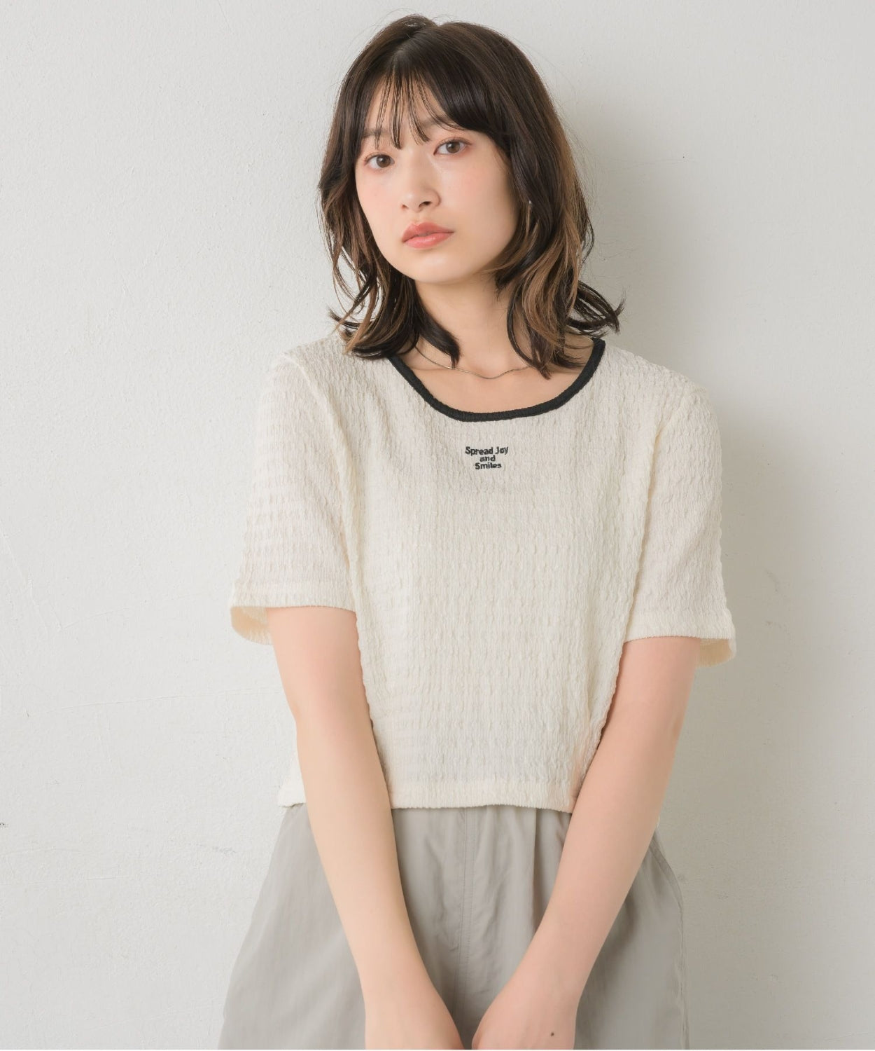 ems excite 刺繡字拼色百搭上衣 [TP281]