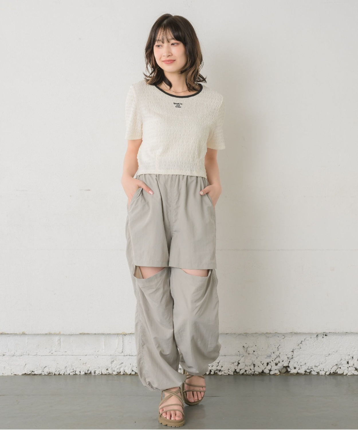 ems excite 刺繡字拼色百搭上衣 [TP281]