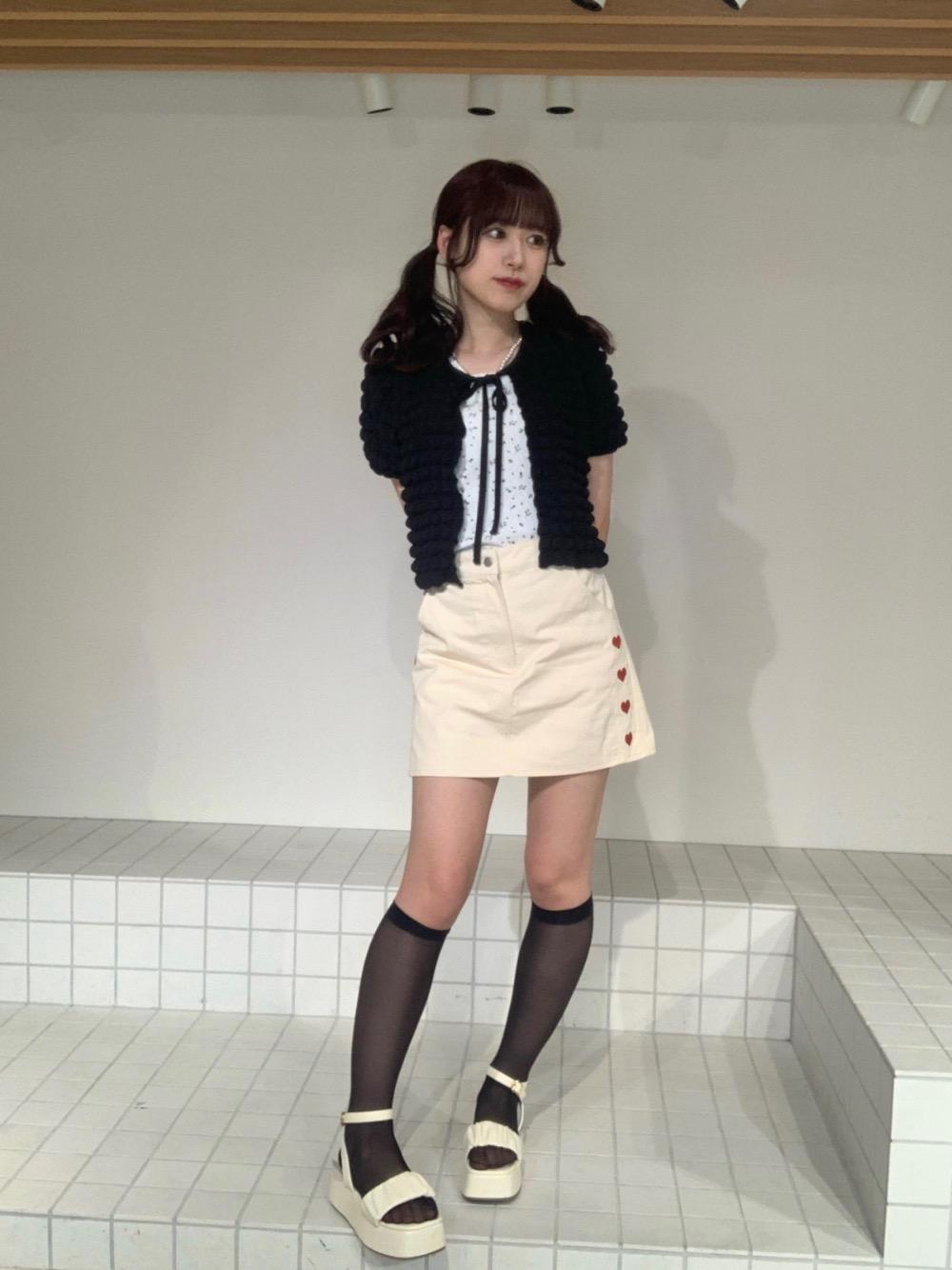 ems excite 心心刺繡牛仔裙 2色 [BT243]