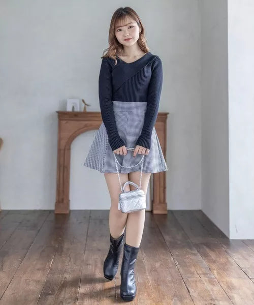 CLEAR 不對稱交叉領針織上衣 [TP343]