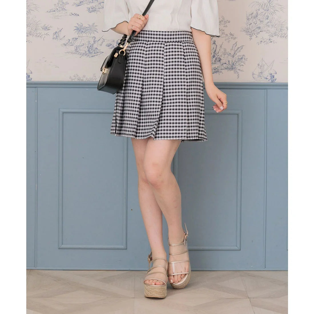 ems excite 高腰黑白格仔百褶裙 [BT240]