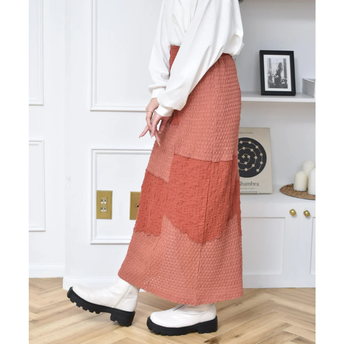 ems excite 不對稱紋理設計側開衩長裙 [BT205]