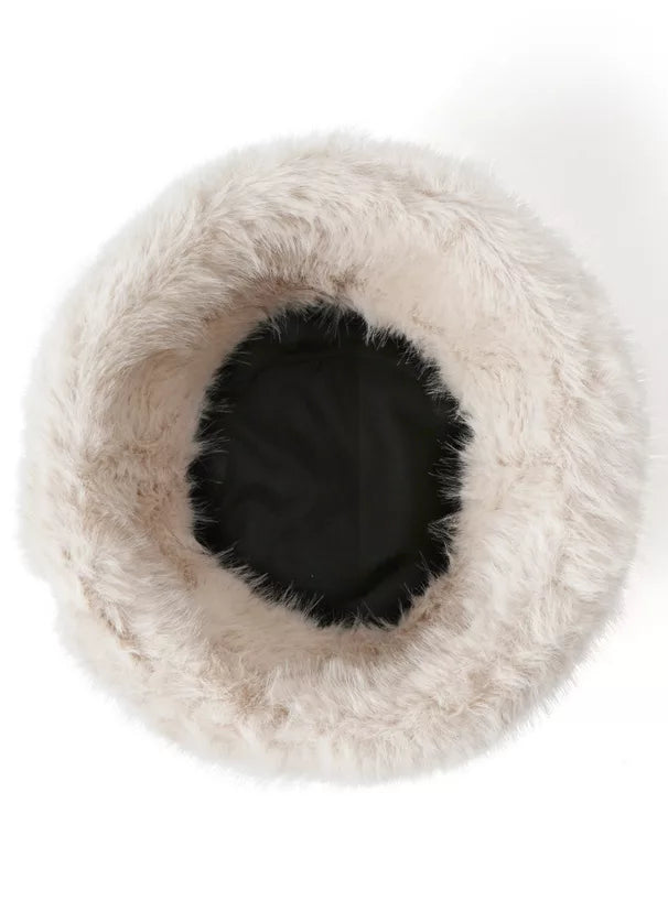GRL 象牙白毛茸茸桶帽 [HT211]