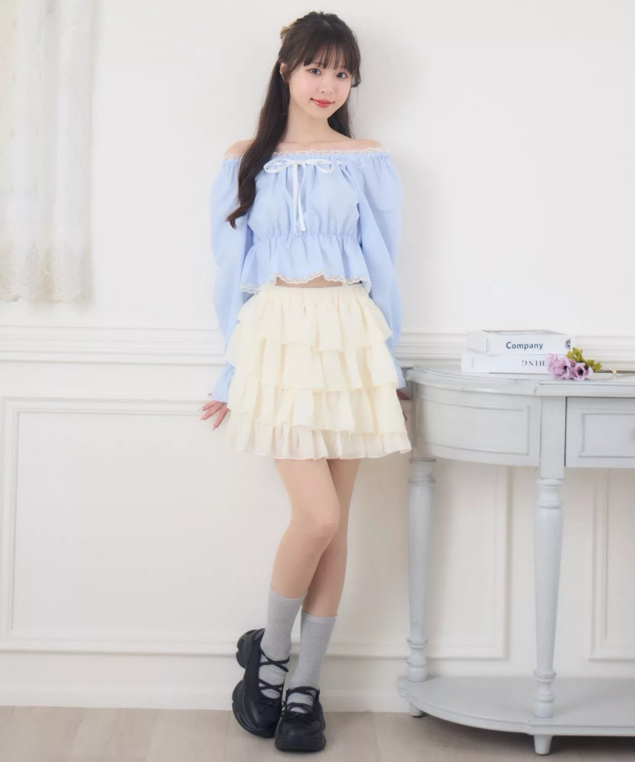 ems excite 蕾絲邊蝴蝶結綁帶上衣 [TP362]