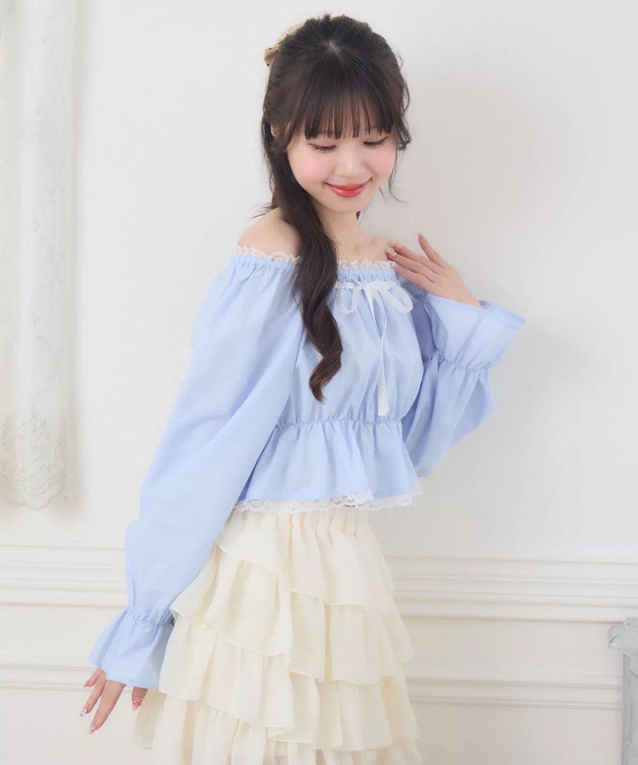 ems excite 蕾絲邊蝴蝶結綁帶上衣 [TP362]